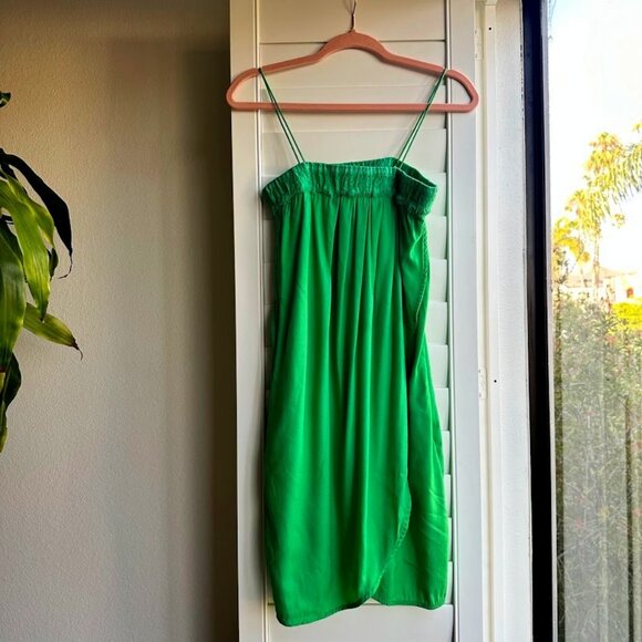 See U Soon Dresses & Skirts - See U Soon Green Lace Trim Wrap Sheath Mini Dress size 0